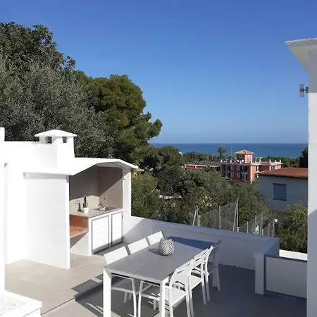 Descubre El Paraiso Les Rotes Apartmán *